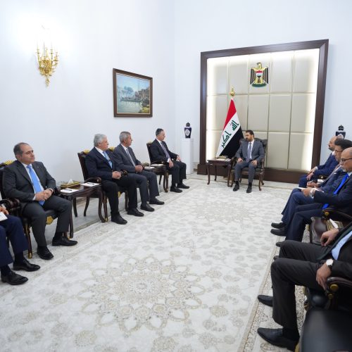 الزيدي يبحث مع وفد وزاري أردني المضي بتنفيذ مشروع أنبوب النفط البصرة- العقبة