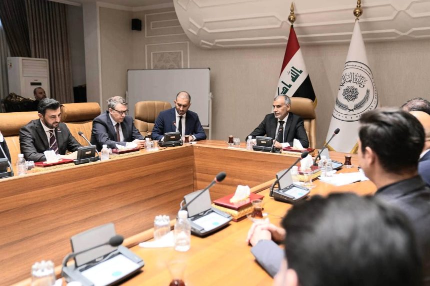 وزير المالية لوفد رجال الأعمال الأتراك: الحكومة ملتزمة بتوفير بيئة جاذبة للشركات الأجنبية الرصينة
