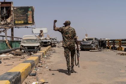 الإمارات تدعو لوقف فوري لإطلاق النار في السودان وتوسيع حظر الأسلحة