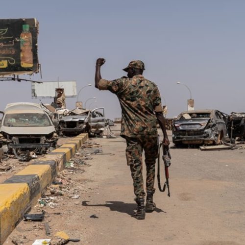 الإمارات تدعو لوقف فوري لإطلاق النار في السودان وتوسيع حظر الأسلحة