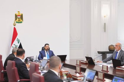 الزيدي يوجه باستكمال إجراءات اصدار إجازة العمل عند منح تأشيرة الدخول للعمالة الأجنبية