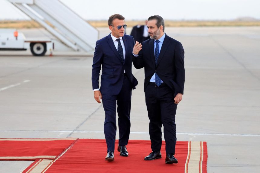 الرئيس الفرنسي يصل العاصمة السورية دمشق