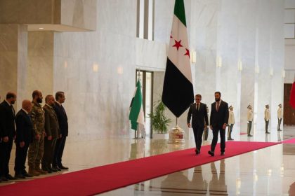 الإليزيه: ماكرون لم يسمع أي انفجارات أثناء توجهه للقاء الشرع في قصر الشعب بدمشق