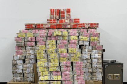 مستشار حكومي: لا يمكن الاعتماد على الأموال المستردة من الفاسدين لإعداد الموازنات