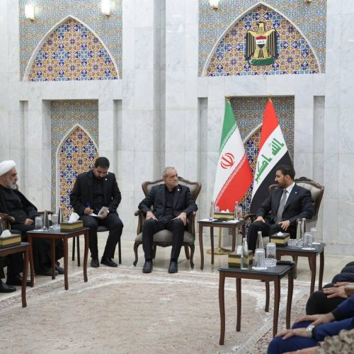 الزيدي يؤكد لبزشكيان عمق العلاقات بين العراق وايران والحرص على تعزيزها