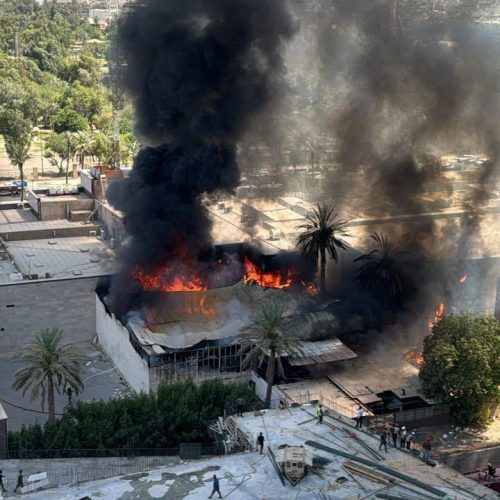 اندلاع حريق داخل نادي الحقوقيين ضمن منطقة المنصور ببغداد