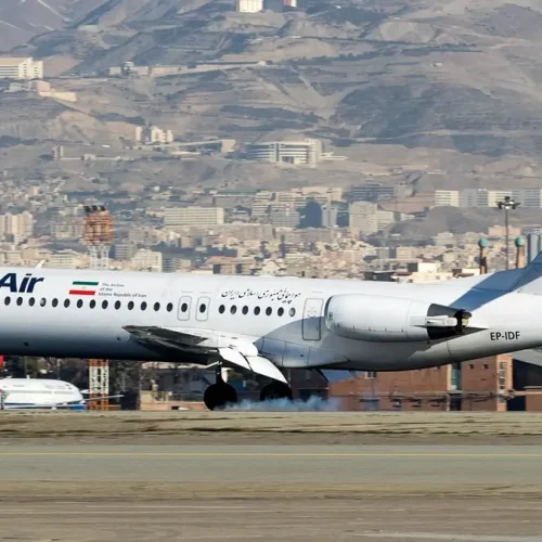 إيران تعلن إغلاق كل مطارات محافظة هرمزغان حتى إشعار آخر