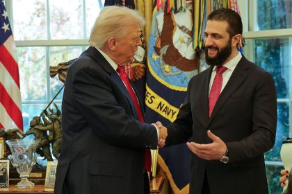 ‏ترامب: سأرفع سوريا من قائمة الدول الراعية للإرهاب