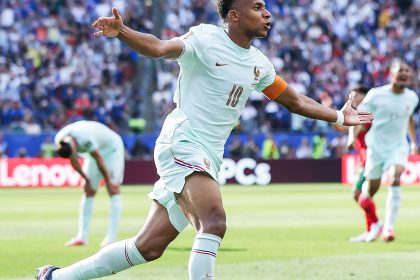 فرنسا تهزم المغرب بثنائية وتبلغ نصف نهائي كأس العالم