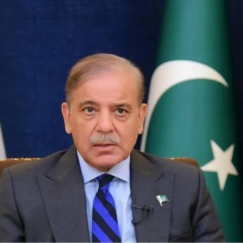 رئيس وزراء باكستان يؤكد لبزشكيان على أهمية الالتزام بالتعهدات المنصوص عليها في مذكرة التفاهم