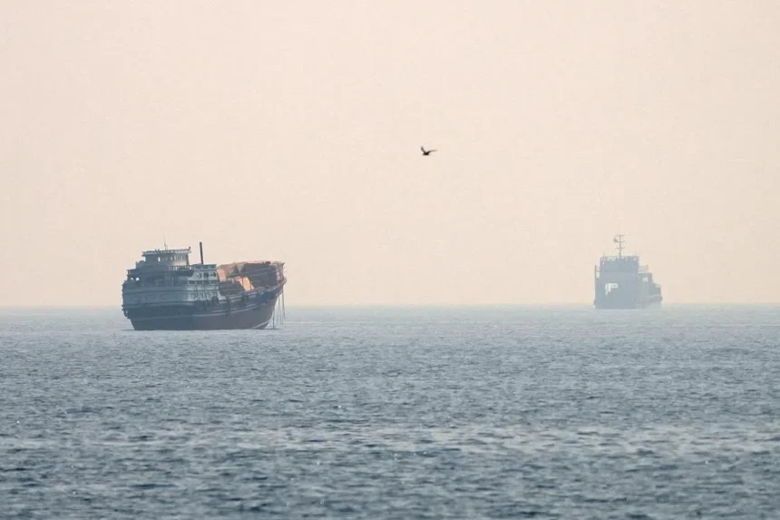 الولايات المتحدة تطالب إيران بإعلان رسمي يؤكد فتح مضيق هرمز