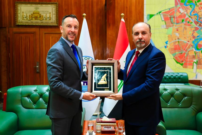 أمين بغداد والسفير الإيطالي يؤكدان أهمية استكمال إجراءات توقيع مذكرة التفاهم بين أمانة بغداد وبلدية روما