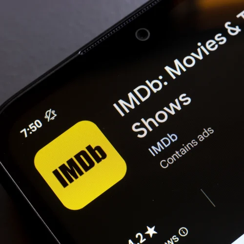 العراق يحظر منصات الرهان والمقامرة الإلكترونية ويرفع الحظر عن موقع IMDb
