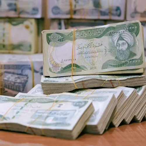 بغداد ترسل 841 مليار دينار لتمويل رواتب موظفي إقليم كردستان لشهر حزيران