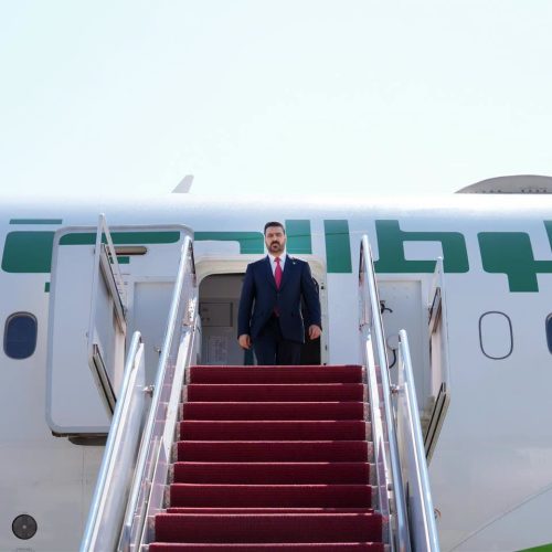 الزيدي يبدأ زيارة رسمية إلى الولايات المتحدة الأمريكية