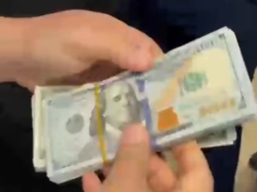 النزاهــة توقــع بمبـتز اقترف جريمة الرشــوة مقابل وعد كاذب للإفراج عن متهم مكفل
