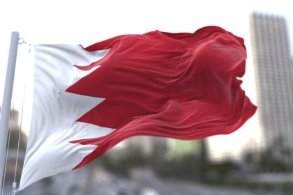 البحرين تعلن التصدي لهجمات جوية إيرانية