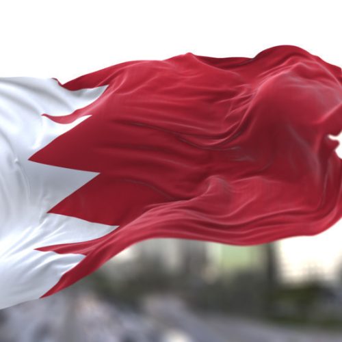 البحرين تعلن التصدي لهجمات جوية إيرانية