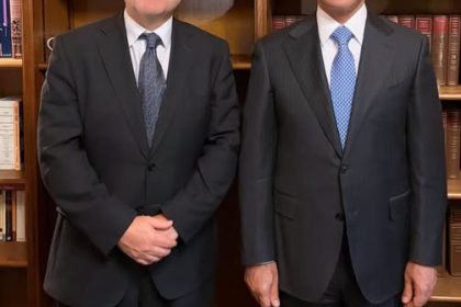 رئيس مجلس القضاء الأعلى والمدعي العام البريطاني يبحثان تعزيز التعاون القانوني