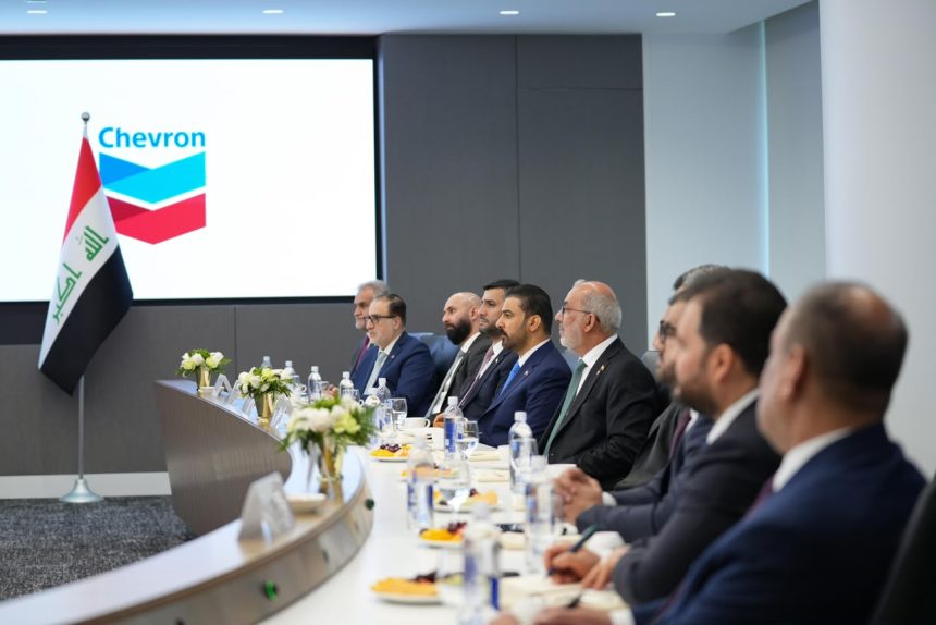 الزيدي يبحث مع شيفرون الأمريكية الاستثمار في المشتقات النفطية وتوسعة الانتاج وتعدد منافذ التصدير