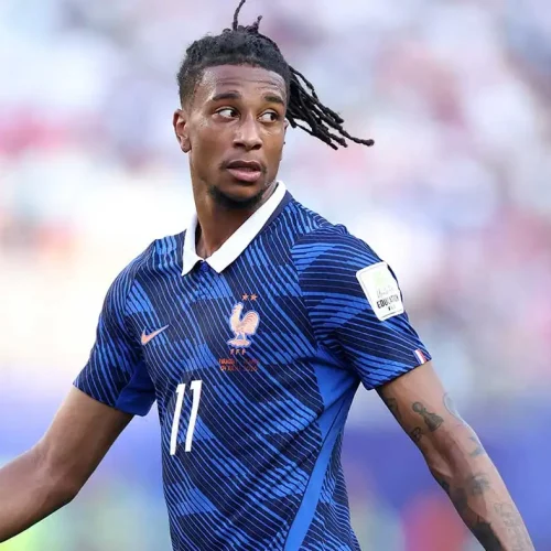 أوليسي يبلغ زملاءه: أريد الانتقال إلى ريال مدريد