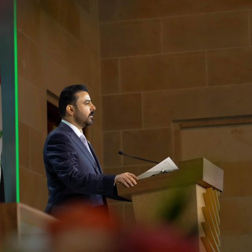 الزيدي: الحكومة تعمل على تحويل ثروات العراق الطبيعية والمعدنية إلى وظائف تعزز الازدهار