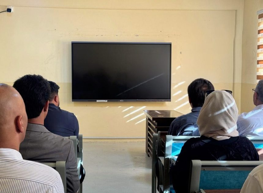 التعليم: عدم السماح بقبول تقديم الموظفين للدراسة الأولية المسائية أثناء التوظيف