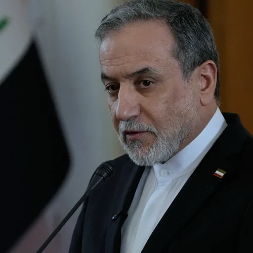 عراقجي لفؤاد حسين: علاقات العراق وإيران لا ينبغي أن تتأثر بالتصريحات الشخصية وغير الرسمية