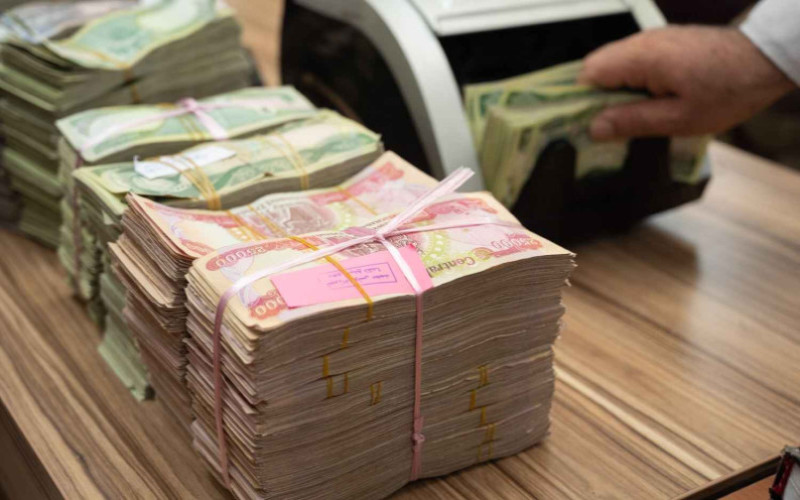 المالية النيابية: توجّه لفصل العلاوات والترفيعات عن قانون الموازنة