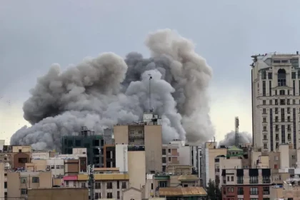 الصحة الإيرانية: عدد ضحايا الهجمات الأمريكية منذ بداية تموز الجاري بلغ 50 قتيلًا و517 مصابًا