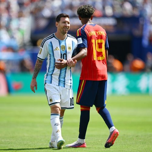 انطلاق المباراة النهائية في كأس العالم 2026 بين الأرجنتين وإسبانيا