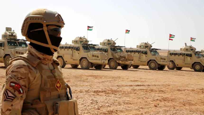 القوات المسلحة الأردنية: اعتراض 3 صواريخ قادمة من إيران استهدفت أراضي المملكة