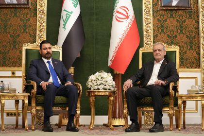 الزيدي يعقد لقاءً ثنائياً مع الرئيس الايراني في طهران