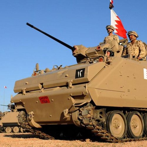 البحرين: قوات الدفاع الجوي تصدت لاعتداءات جوية إيرانية جديدة