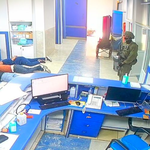 قوات إسرائيلية تقتحم مستشفى نابلس التخصصي وتعتقل شقيقين أحدهما مصاب