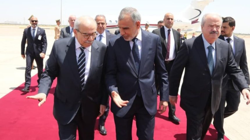 رئيس الوزراء اللبناني يصل إلى بغداد