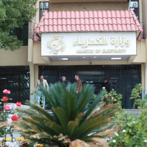 الكهرباء: إلغاء الاستثناءات وقطع التجهيز للمؤسسات المتخلفة عن سداد الأجور