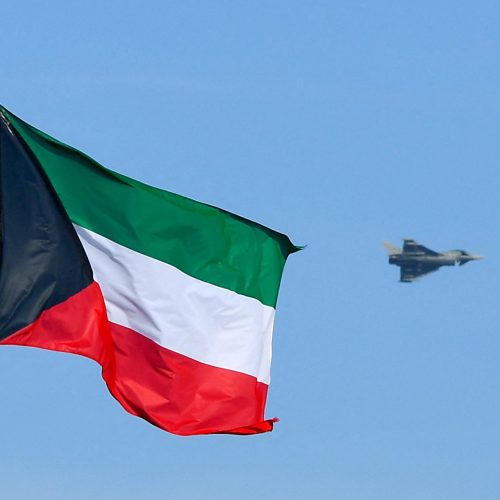 الدفاع الكويتية: العدوان الإيراني استهدف مبنى شركة صينية وأسفر عن وفاة عامل وأضرار مادية جسيمة