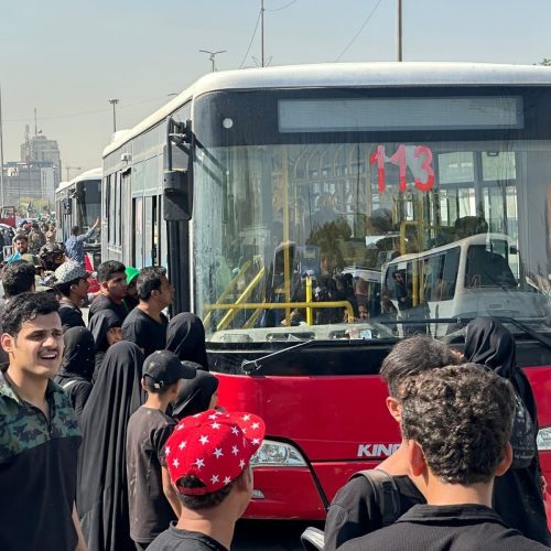 الإعلام الأمني للزائرين القادمين من بغداد إلى كربلاء: استخدموا عجلات النقل الجماعي