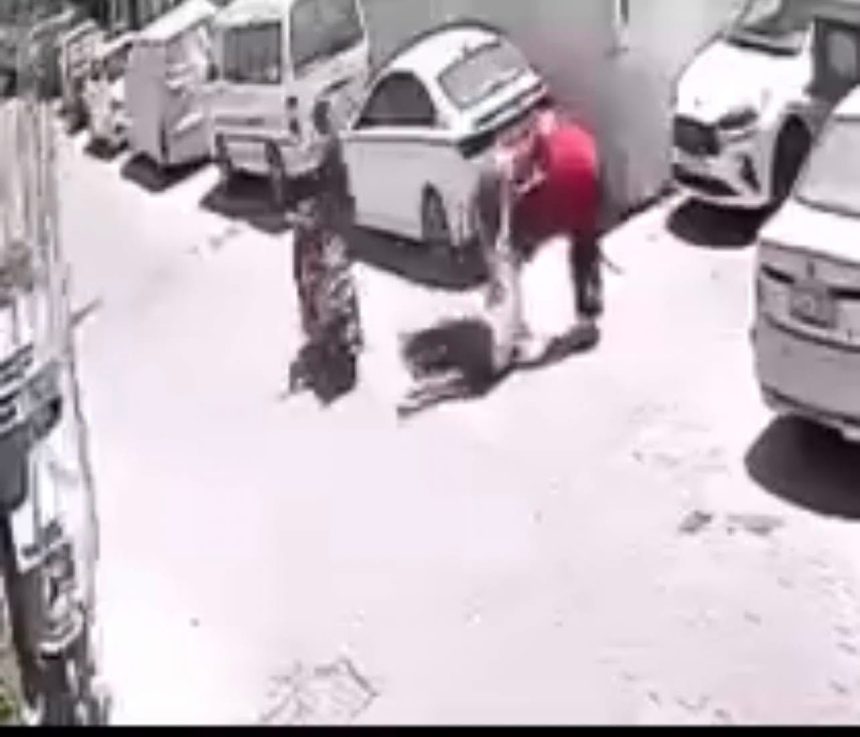 الداخلية: اعتقال شخصين قاما بالاعتداء على أحد رجال المرور في منطقة الكرادة وسط بغداد