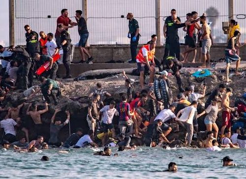 إسبانيا.. 73 ألف مهاجر غادروا سبتة إلى المغرب وعدد القتلى يرتفع لـ71