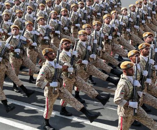 الحرس الثوري يؤكد استعداده لمواجهة أي تهديد على الحدود الشمالية الغربية