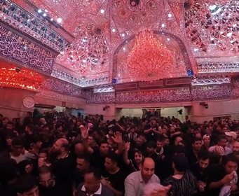 بالفيديو.. أجواء الزيارة الأربعينية من داخل ضريح الامام الحسين (ع)