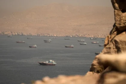 القيادة المركزية الأمريكية: ساعدنا أكثر من ألف سفينة لعبور مضيق هرمز خلال الأشهر الثلاثة الماضية