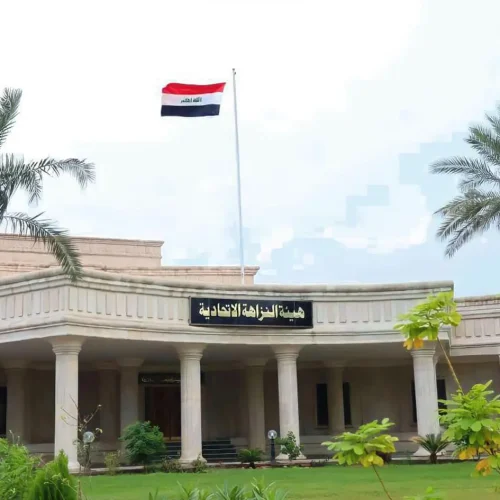 النزاهة تضبط متهماً انتحل صفة ضابط وتسلم رشوة في ميسان