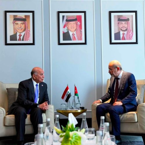 وزير الخارجية يبحث مع نظيره الأردني مشروع مدّ أنبوب النفط إلى العقبة وتزويد العراق بالطاقة