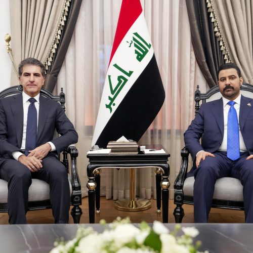 الزيدي وبارزاني يؤكدان أهمية تعزيز التعاون والتنسيق بين الحكومة الاتحادية وحكومة الإقليم