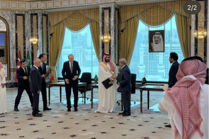 الخارجية الباكستانية: توقيع اتفاقية دفاع مشترك بين باكستان والسعودية وتركيا