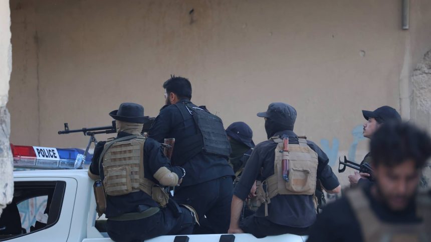الداخلية السورية: مقتل شخصين مرتبطين بداعش خلال محاولتهما زرع عبوة ناسفة بمنطقة السيدة زينب