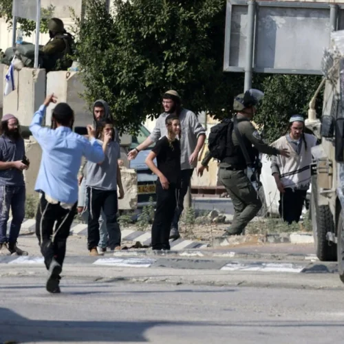 إسرائيل تلغي تصاريح دخول يهود أمريكيين داعمين للفلسطينيين